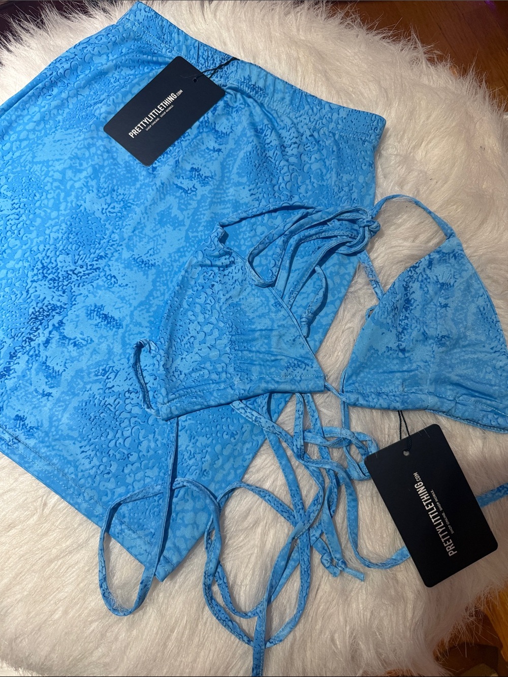 PrettyLittleThing XS Crop Set Rave Festival Skirt and Bikini Top NEW Water Snake